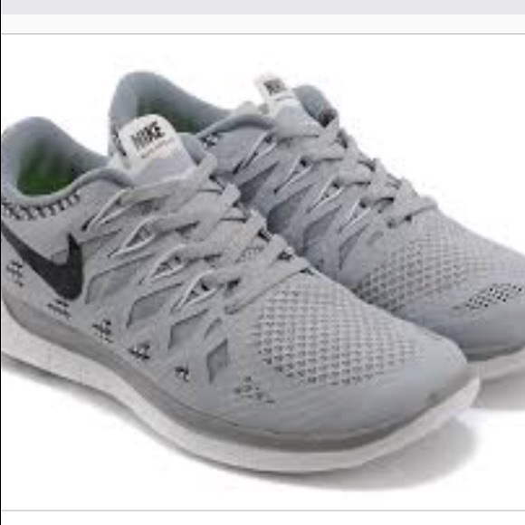 Nike Shoes - Nike Free 5.0 Tennis Shoes